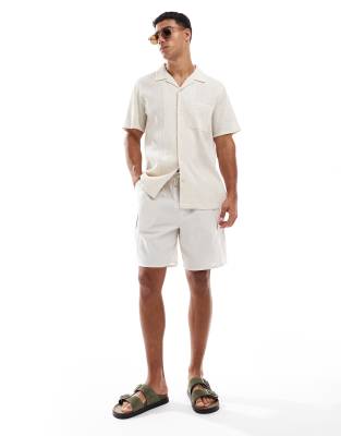 New Look New Look linen look tie waist cargo shorts in oatmeal-White