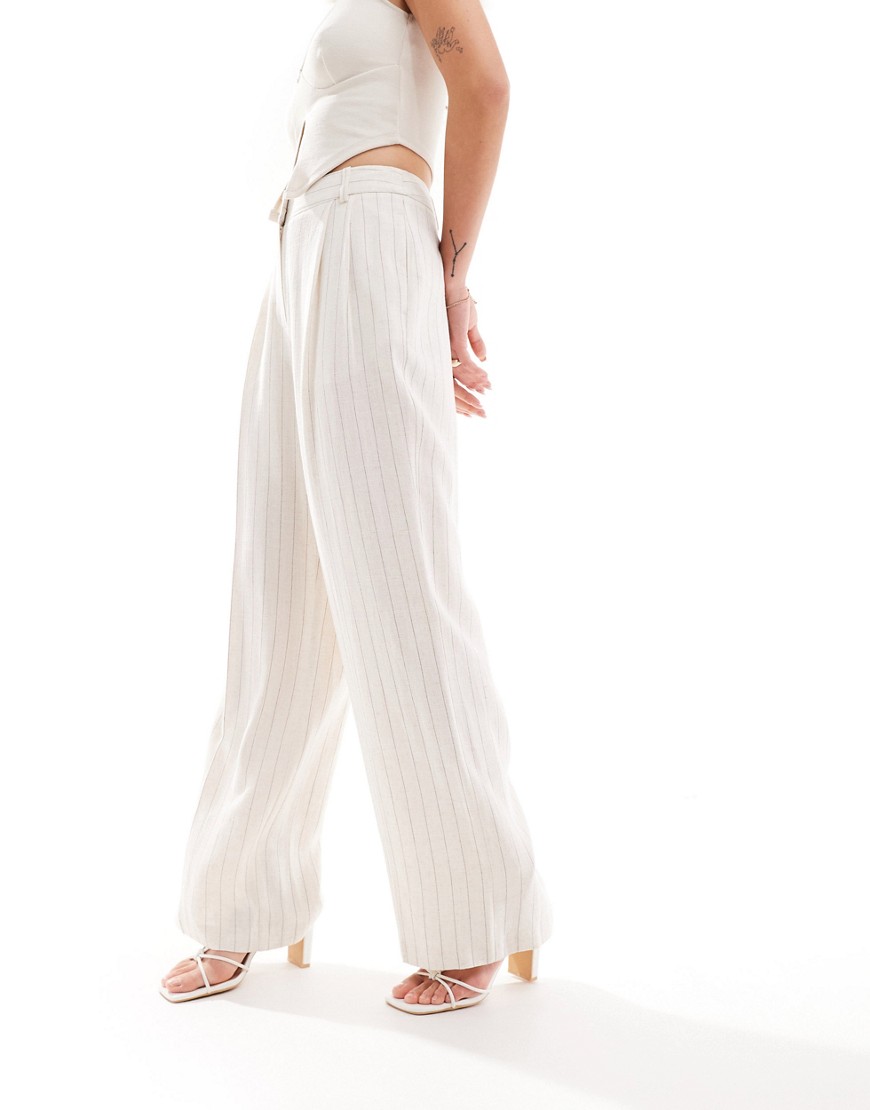 New Look linen look wide leg trouser in stripe pattern-White