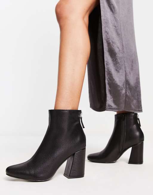 New look pointed block hotsell heel boot