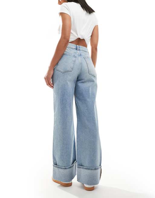New Look – Ljusblå, slitna jeans med vida ben och uppvikt kant, 3 av 5