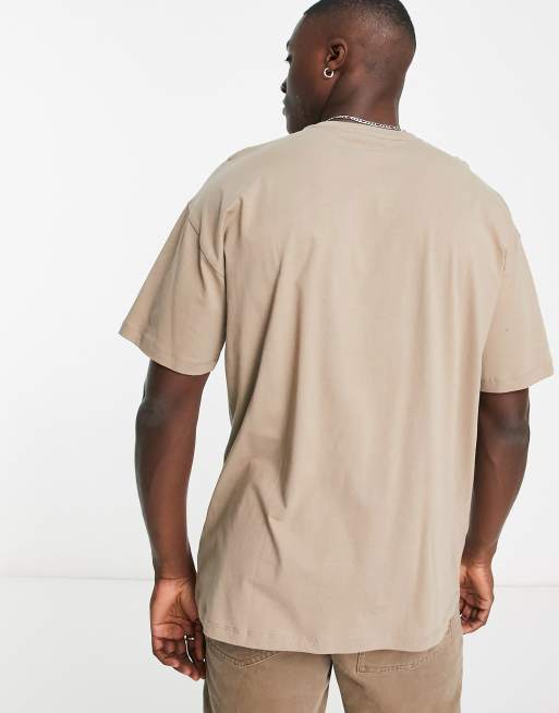 New Look – Ljusbrun t-shirt i oversize med broderad smiley , 4 av 4