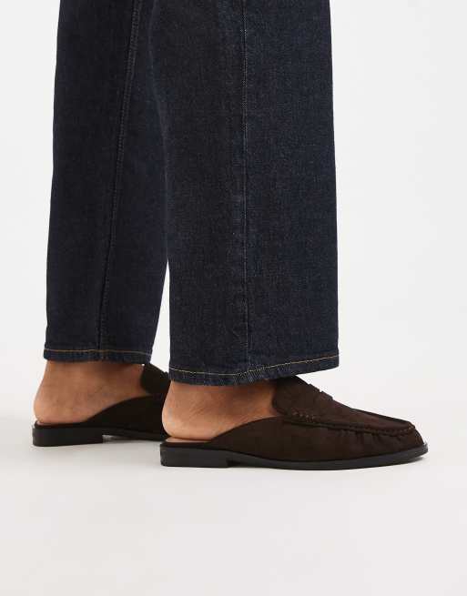 New Look - Loafers van imitatiesuède met open achterkant in bruin, 4 van 4