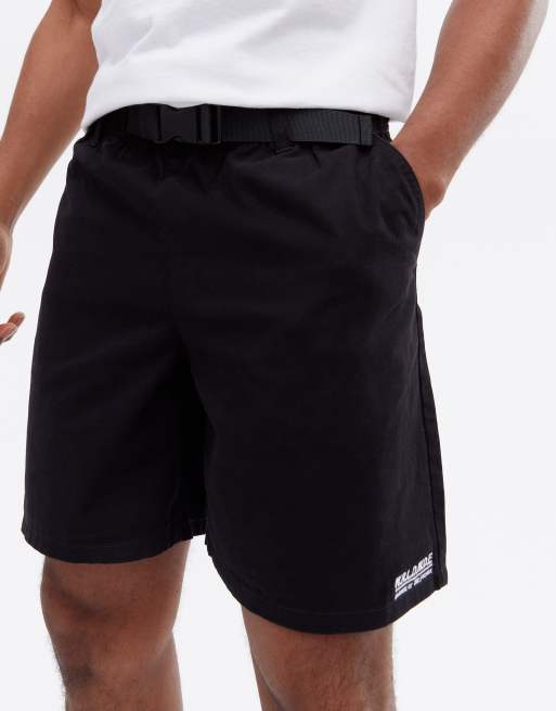 New Look – Locker geschnittene Shorts in Schwarz mit Clip-Gürtel, 2 von 4