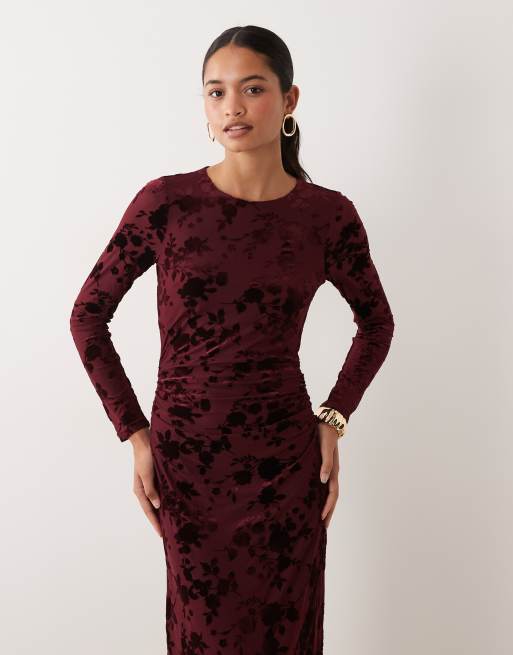New Look long sleeve flocked midi dress in burgundy, 2 of 4