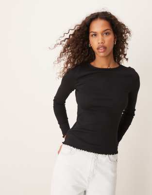 New Look New Look long sleeve lettuce edge top in black