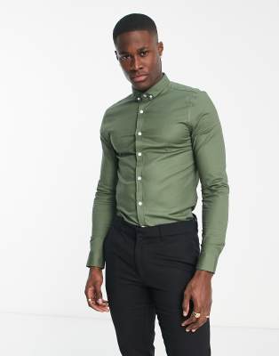 New Look long sleeve muscle fit oxford shirt in khaki-Green