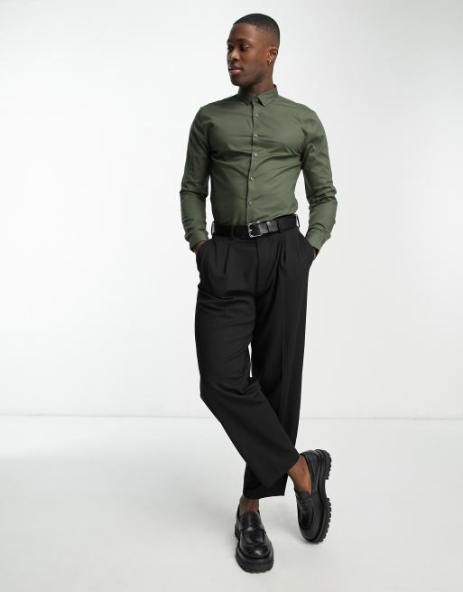 New Look long sleeve muscle fit poplin shirt in khaki, 4 of 4