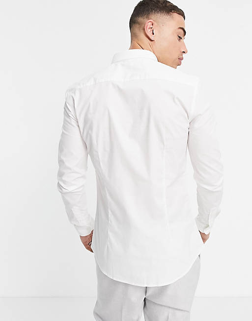 Men New Look long sleeve muscle fit poplin shirt in white 