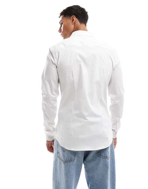 New Look long sleeve muscle fit poplin shirt in white, 3 of 4