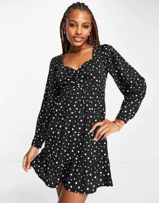 Black dress with 2025 polka dot sleeves