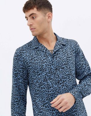 New Look long sleeve satin shirt with animal print in blue