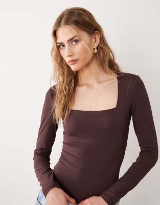 Brown Suit 4