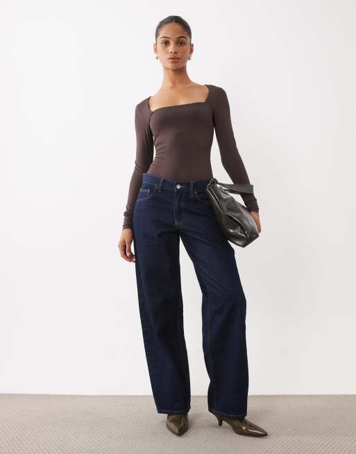 New Look long sleeve square neck slinky body in brown, 2 of 4