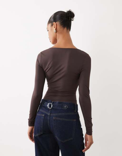New Look long sleeve square neck slinky body in brown, 3 of 4