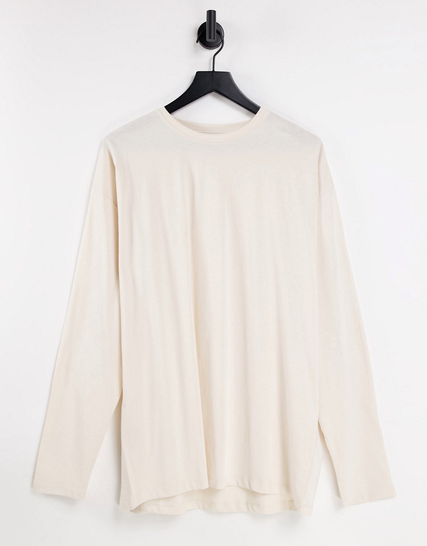 New Look long sleeve t-shirt in stone-Neutral