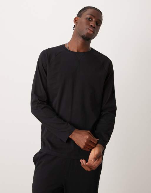 New Look long sleeve t-shirt & jogger loungewear set in black, 4 of 4