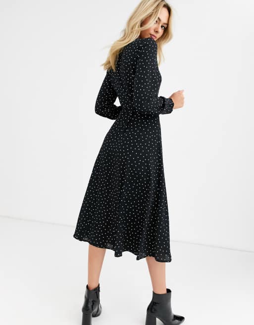 ルック New Look long sleeve tiered midi dress in black polka dot