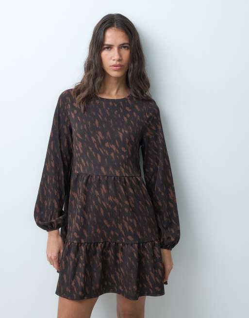 New Look long sleeved tiered mini dress in leopard print, 3 of 5