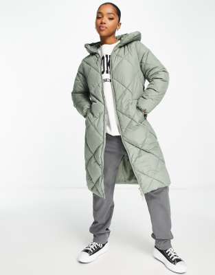 New Look longline diamond quilted padded coat in khaki-Green