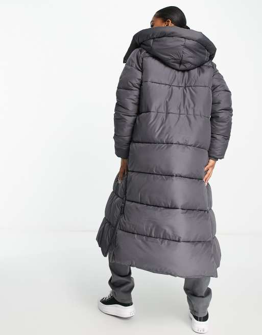 New Look longline padded coat with hood in black