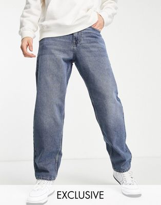 New Look loose fit jeans in mid blue