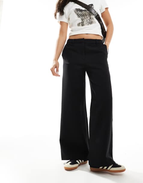 New Look low rise wide leg pants in black - view 1