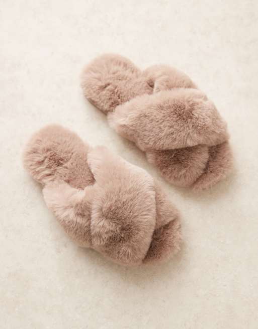 New Look - Lysebrune sliders med krydsende remme i pels, 2 af 4