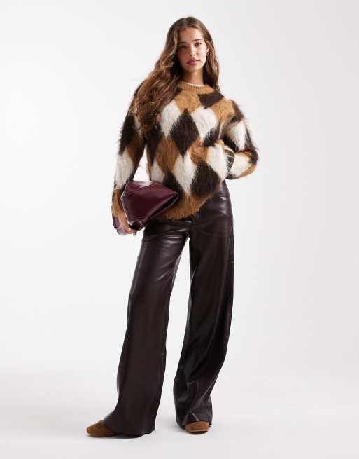 New Look - Maglione spazzolato con stampa a rombi marrone, 3 di 4