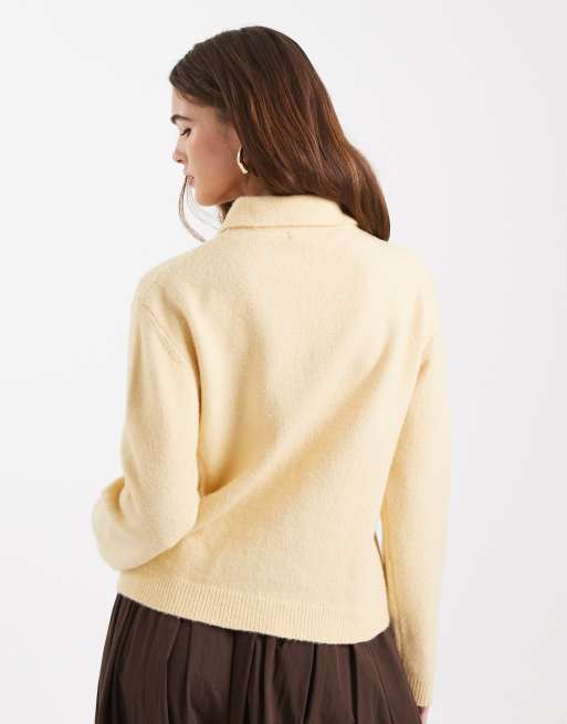 New Look - Maglione stile polo giallo burro con bottoni, 4 di 4