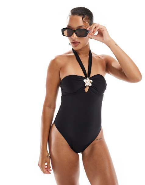 New Look - Maillot 1 pièce à dos nu et détail fleur en métal - Noir - view 1