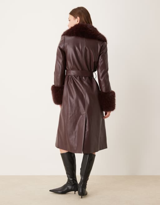 New Look Manteau bordé de fausse fourrure Bordeaux ASOS