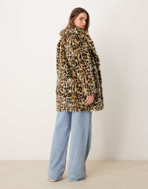 New Look - Manteau en fausse fourrure à imprimé léopard, 2 de 4