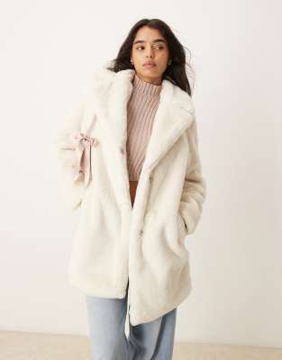 New Look - Manteau fausse fourrure - Crème - view 1