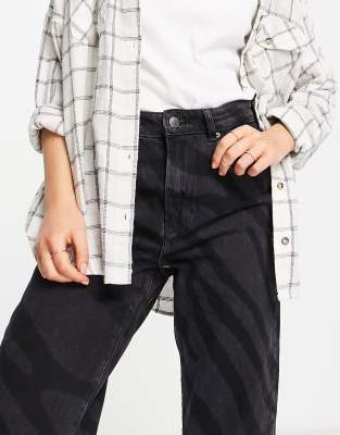 New Look marble print straight jeans in black