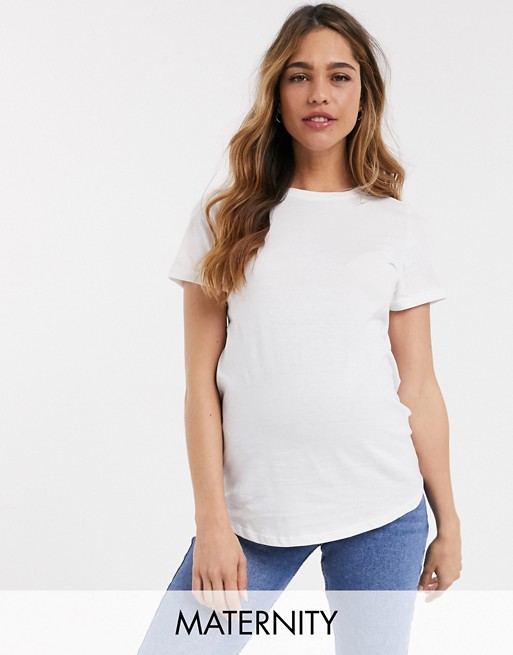 New Look Maternity girlfriend t-shirt in white