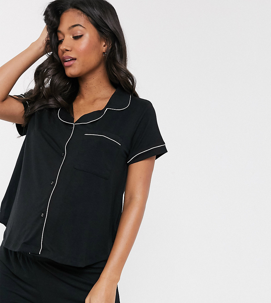 New Look Maternity - Korte pyjamaset met knopen aan de voorkant in zwart