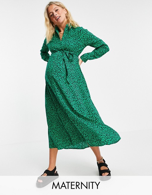New Look Maternity longsleeve midaxi shirt dress in green animal print