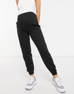 New Look Maternity - Over de buik-joggingbroek in zwart | ASOS
