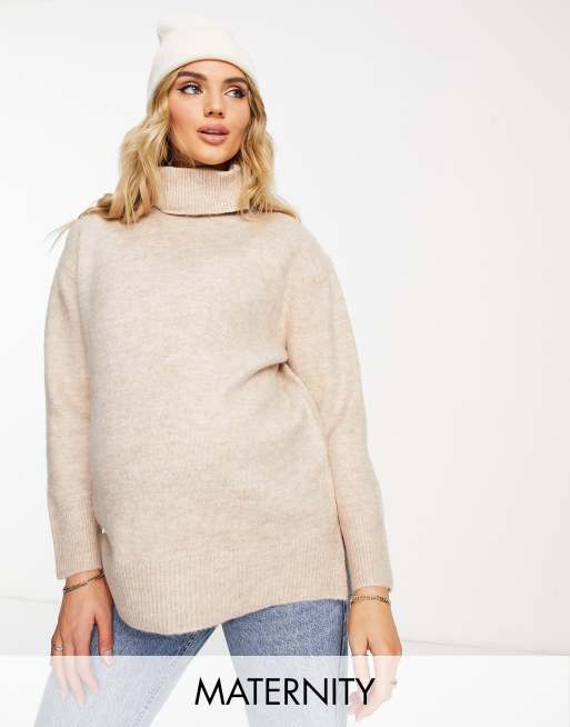 New Look Maternity – Rollkragenpullover in Hellbeige