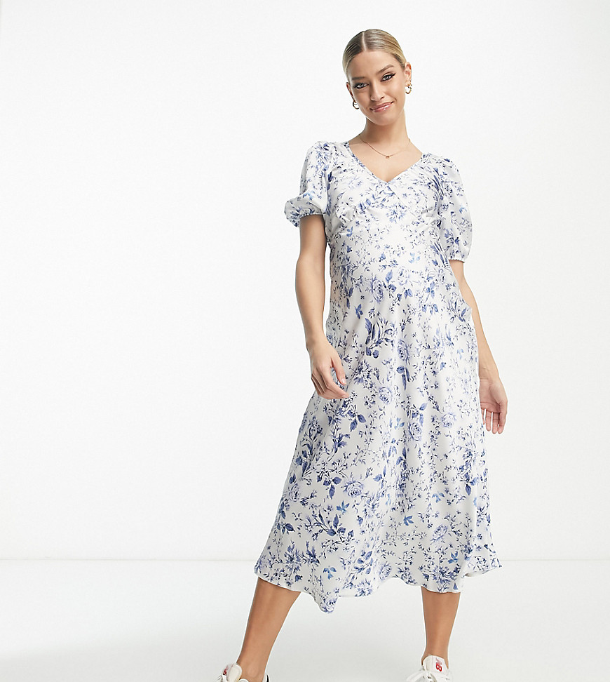 New Look Maternity satin tie back midi dress with puff sleeves in blue floral