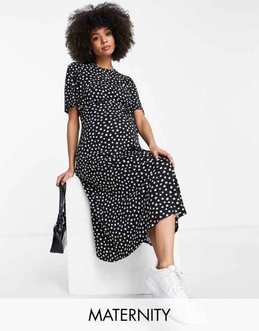 New Look Maternity - Slå om-kjole i sort print