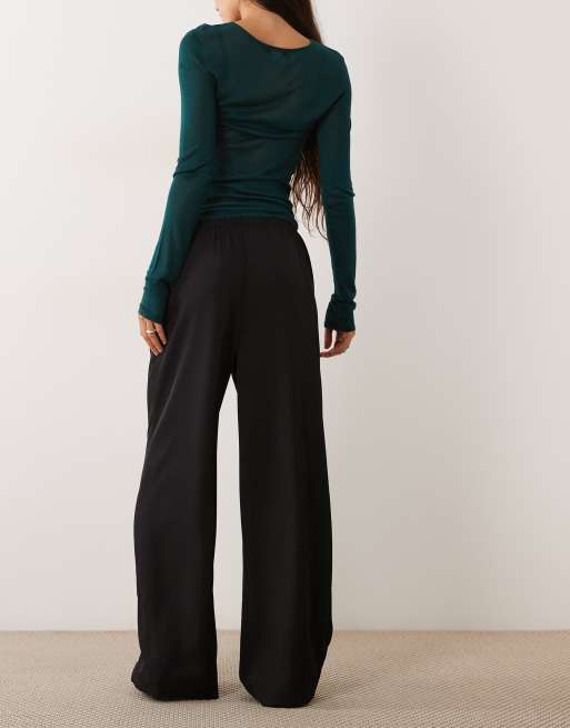 New Look matte satin wide leg pant in black, 4 of 5