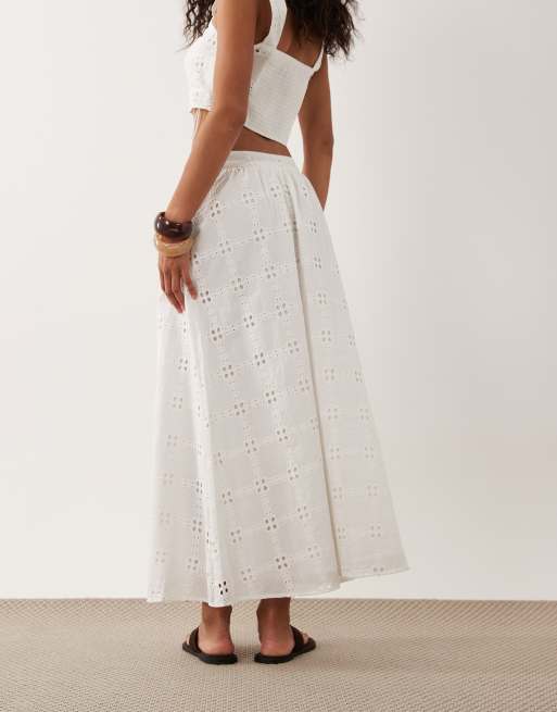 New Look - Maxi rok met broderie anglaise in wit, deel van co-ord set, 5 van 5