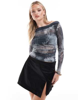 Shop New Look mesh slash neck long sleeve top in grey pattern Online – Trendy & Affordable Fashion