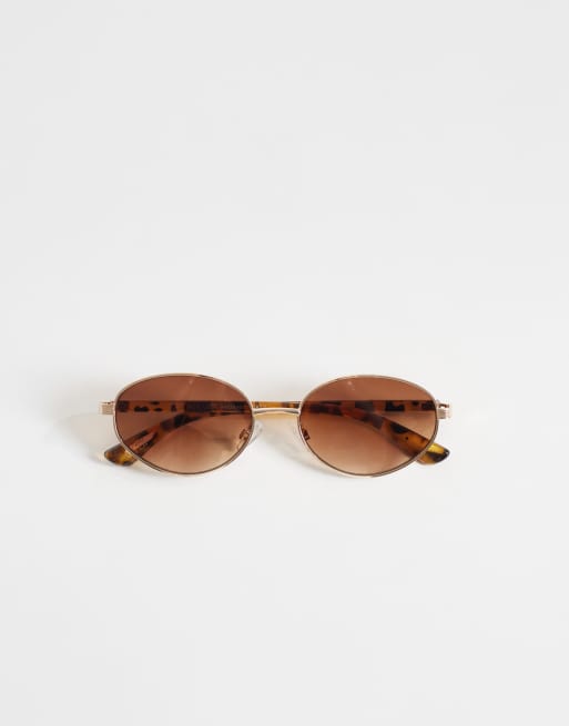 New Look metal oval sunglasses in gold, 3 of 3
