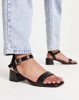 New Look mid heeled block sandals in black