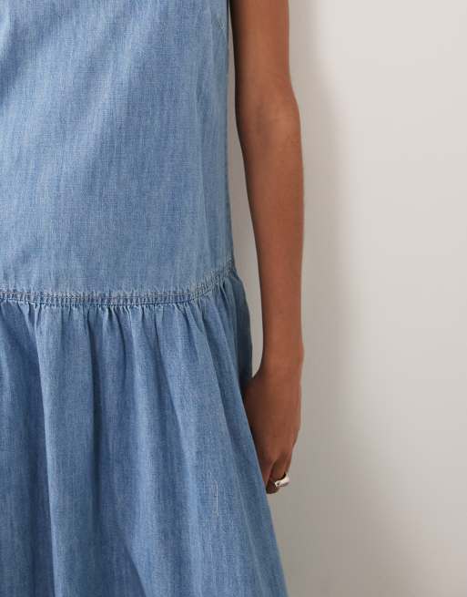 New Look – Midaxi-Jeanskleid in Mittelblau mit tiefer Taille, 4 von 4