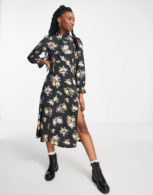 New Look - Midi jurk met ruches aan de hals en fijne zwarte bloemenprint