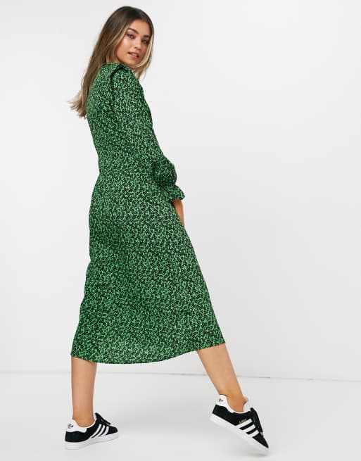 New Look Midi jurk met schoudervullingen en splits in groen met bloemen