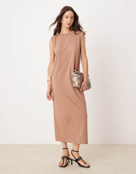 New Look - Midi jurk met schoudervullingen in nertskleur - view 1